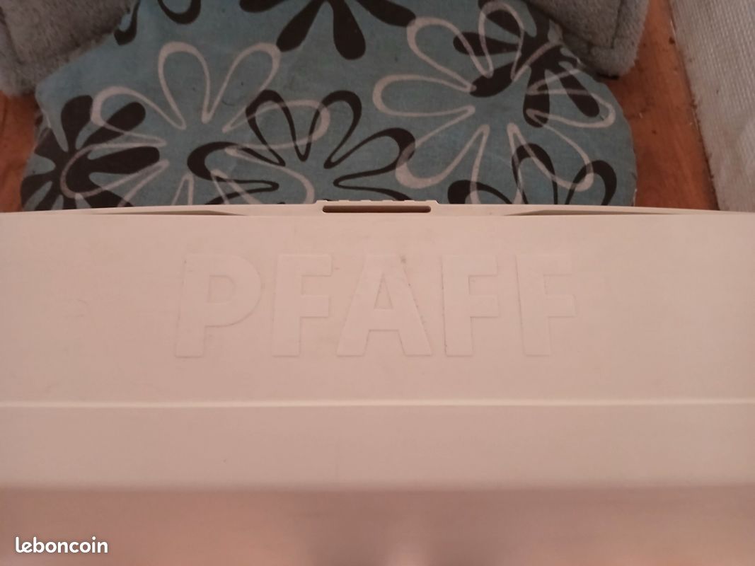 Machine à coudre PFAFF (image 4)