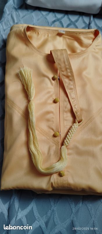 Lot Qamis et abayas (image 2)