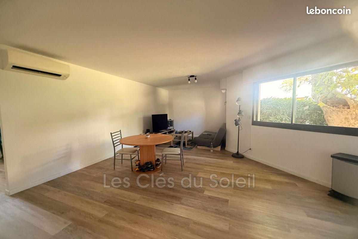 Appartement 2 pièces 50 m² · à Hyères · 50 m² · 810 €