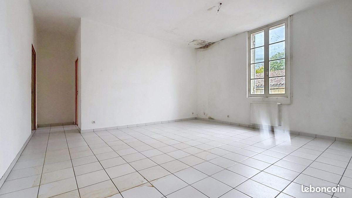 Maison 9 pièces 195 m² · à Coutras · 195 m² · 159 000 €