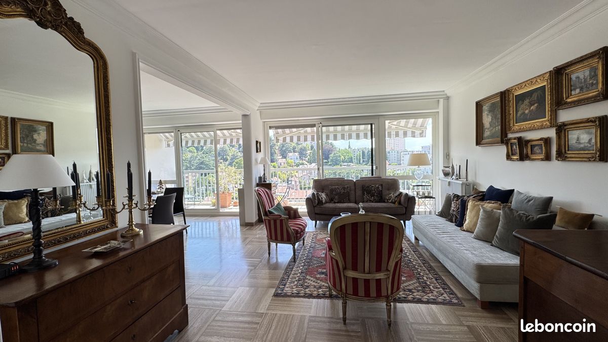 Appartement 4 pièces 90 m² · à Saint-Étienne · 90 m² · 193 000 €