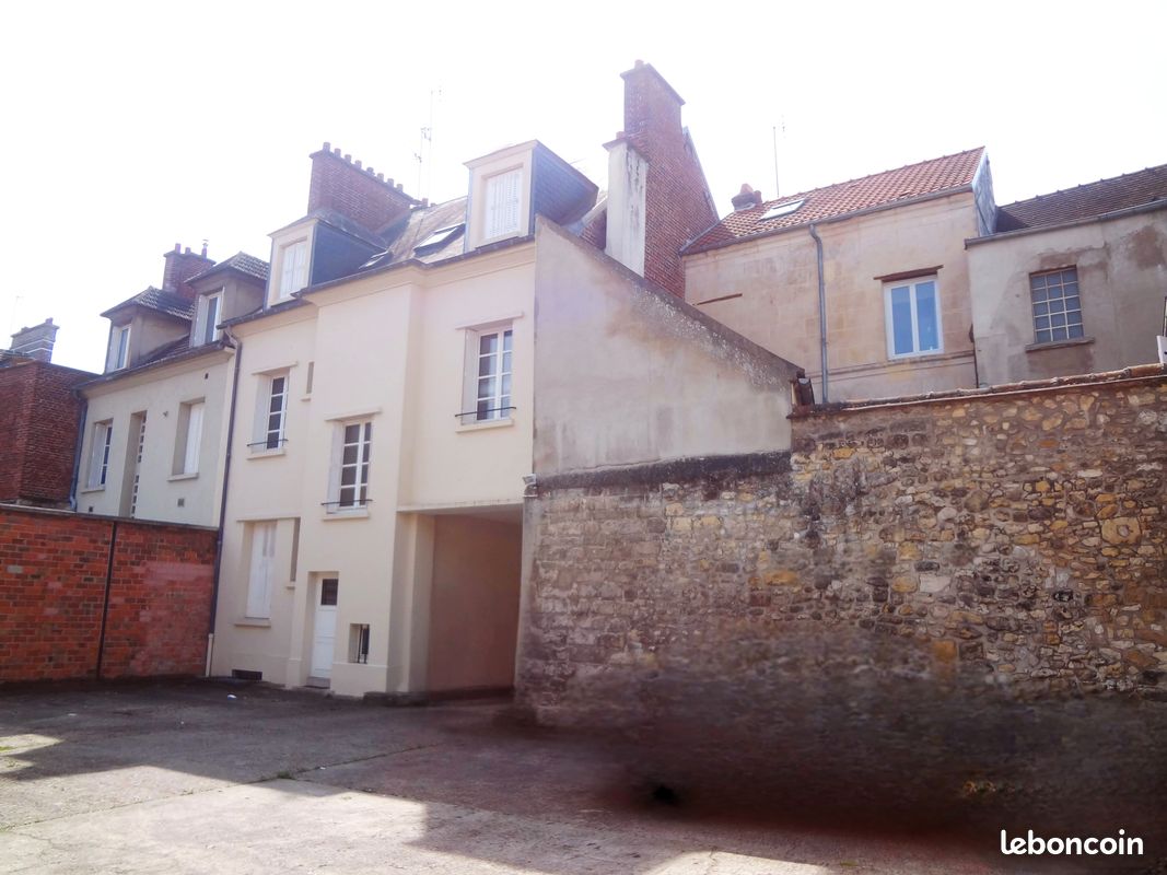 Immeuble 10 pièces 186 m² · à Compiègne · 186 m² · 590 000 €