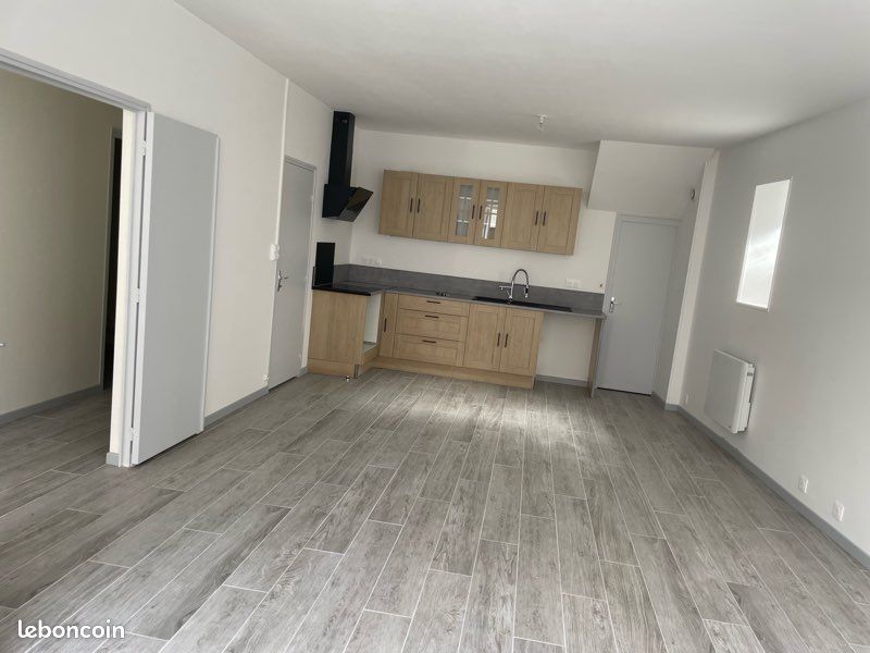 Maison 5 pièces 121 m² · à Yvré-le-Pôlin · 121 m² · 700 €/mois