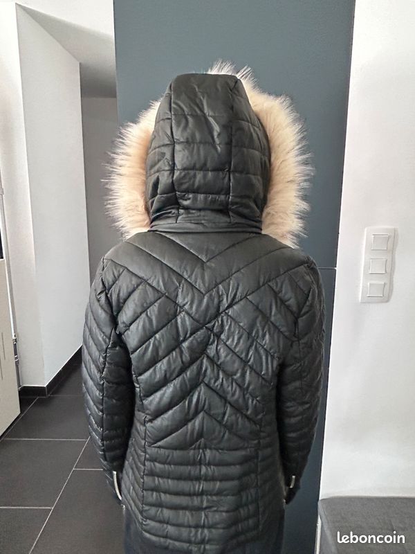 Doudoune MORGAN matelassée à capuche fausse fourrure taille 36 (image 8)