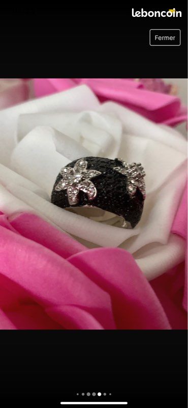 Bague Neuve fantaisie diamètre 1,5 cm (image 7)