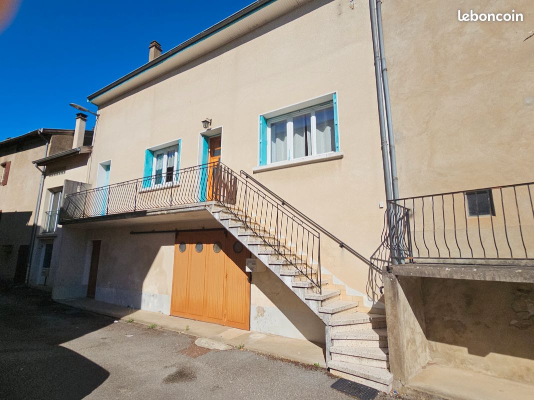 Maison 5 pièces 85 m² · à Saint-Christophe-Et-le-Laris · 85 m² · 127 500 €