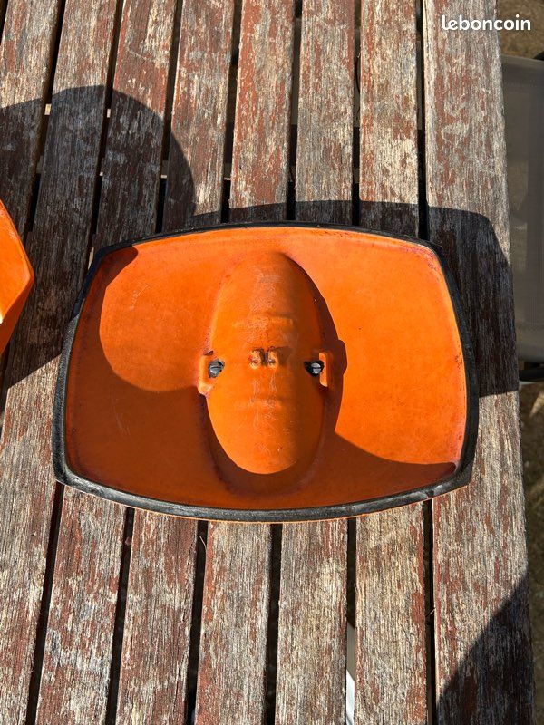 Cocotte en fonte Le Creuset par Raymond Loewy - Arts de la table