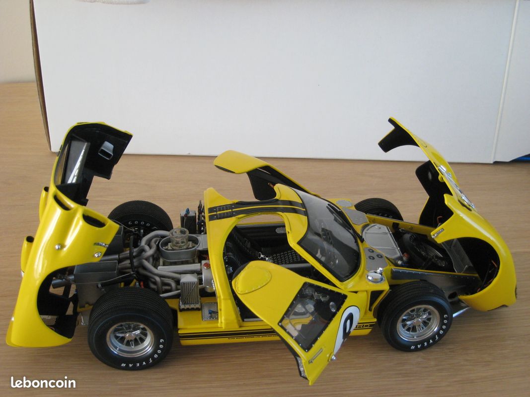 Miniature Voiture EXOTO – Ford GT40 MK II N°7 – 24H Du Mans 1966 – 1/18