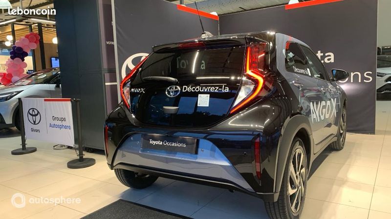 Toyota Aygo X 1.0 VVT-i 72ch Design S-CVT MY24 (image 5)