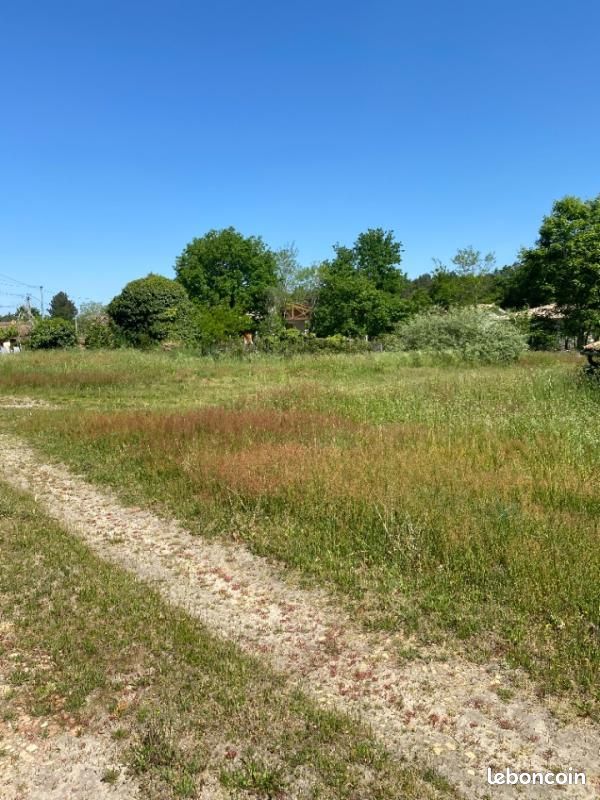Terrain 700 m² · au Teich · 175 500 €