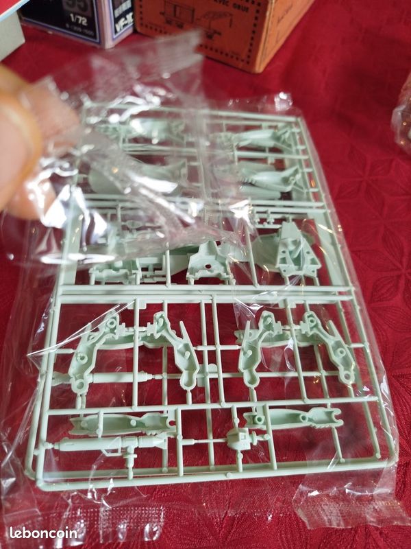 Maquette ARII Heavy Battroid VF-1A Standard Armored Valkyrie n°65 (image 10)