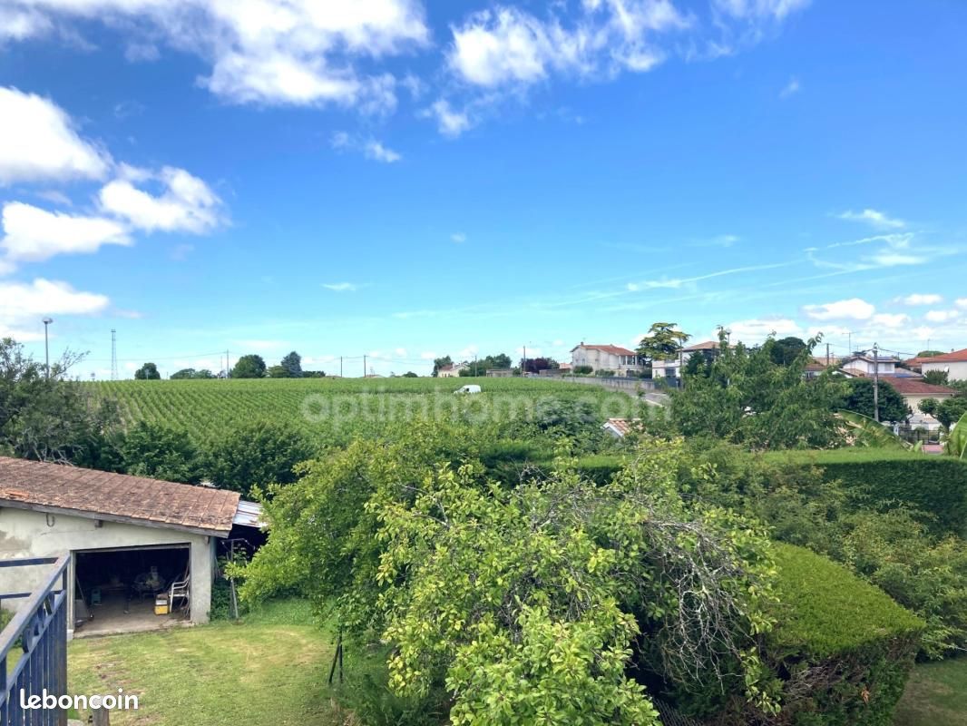 Maison 6 pièces 114 m² · à Pauillac · 114 m² · 220 000 €