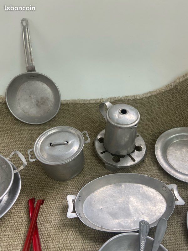 Lot Dinette Ancienne - Verrerie, Métal, Moule, Casserole
