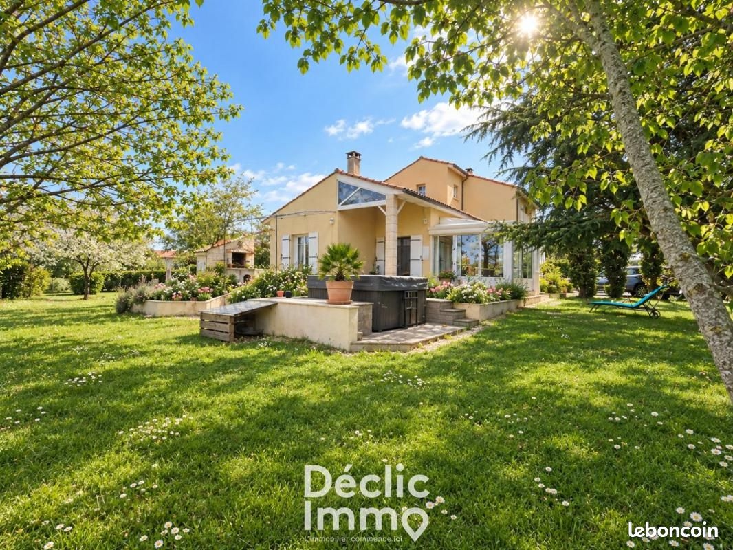 Maison 7 pièces 174 m² · à Anais · 174 m² · 299 600 €
