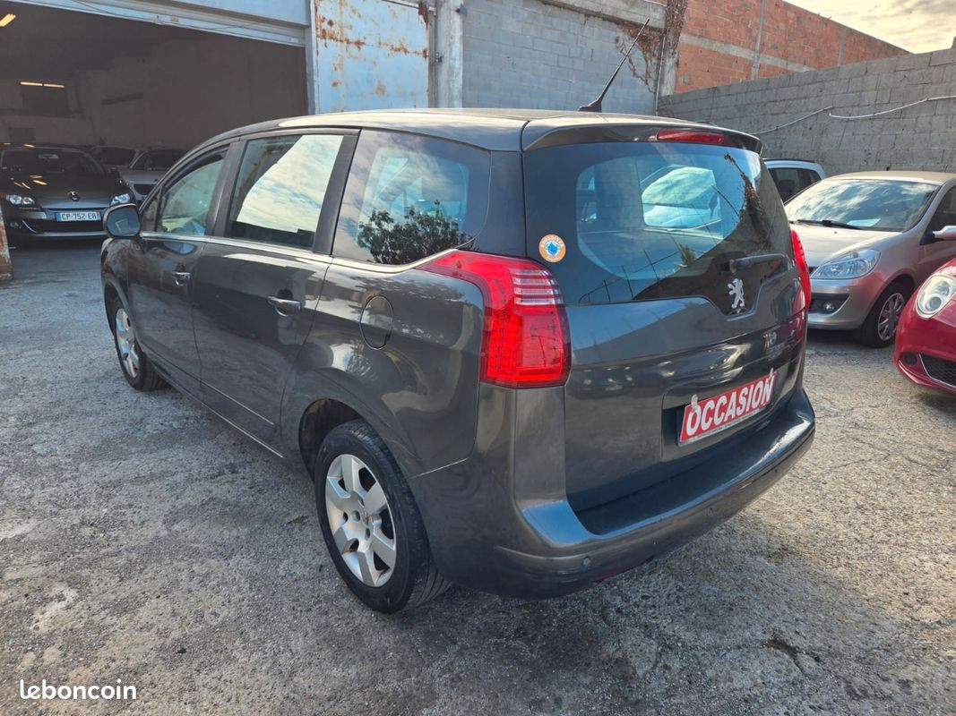 Peugeot 5008 1l6 hdi 112ch (image 4)