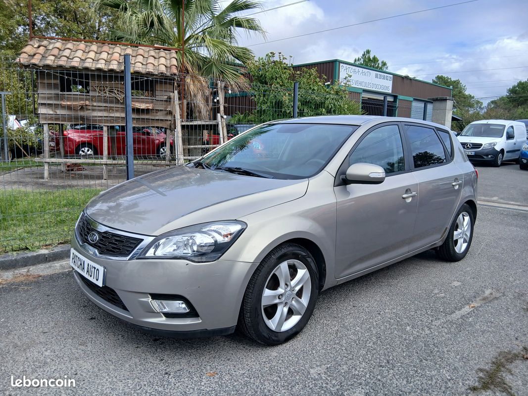 Kia ceed 1.6l crdi 115 active (image 1)