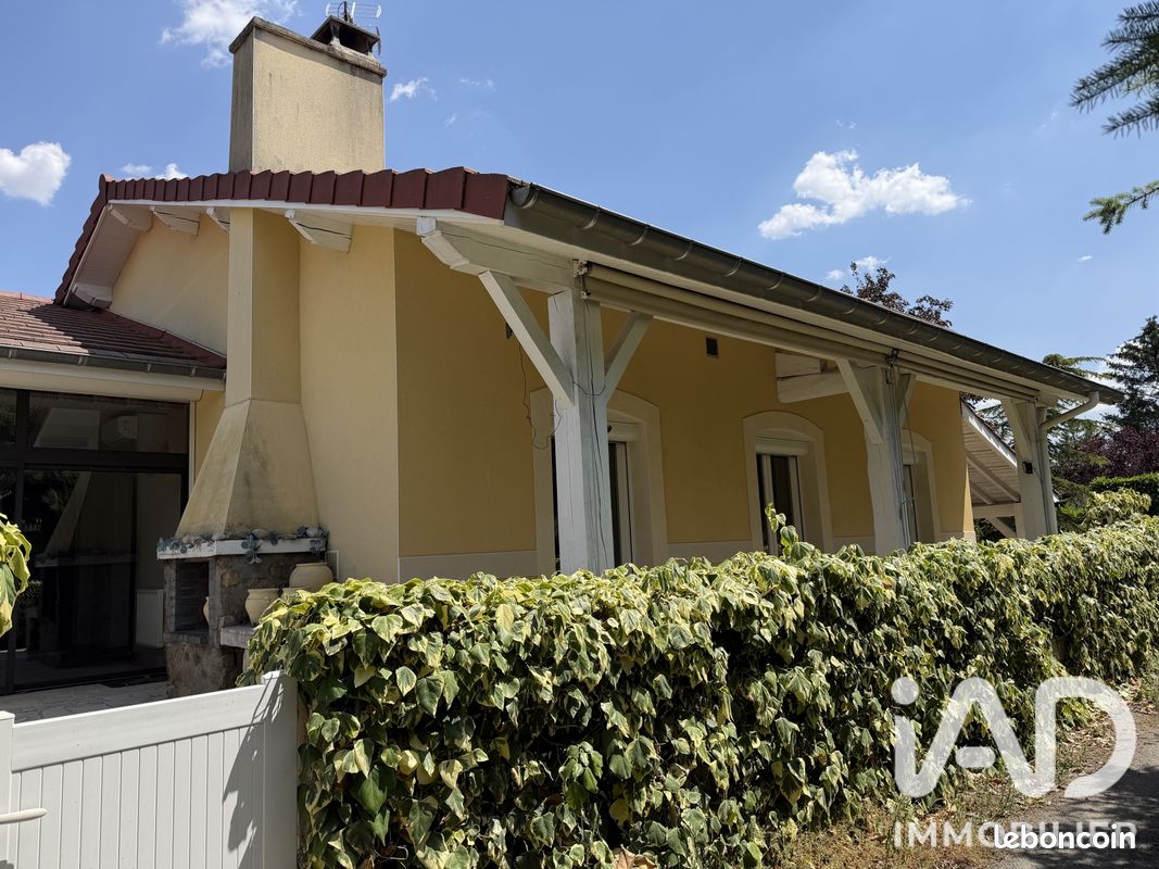 Maison 7 pièces 170 m² · à Veauche · 170 m² · 320 000 €