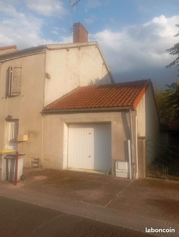 Maison 4 pièces 80 m² · à Commentry · 80 m² · 60 000 €