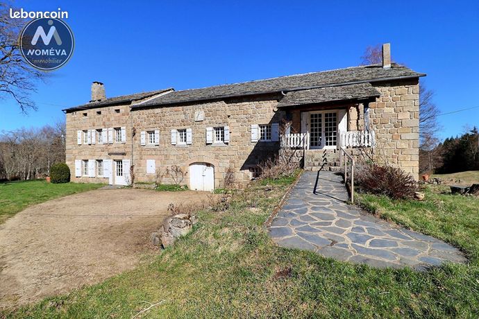 Propriété 12 pièces 258 m²