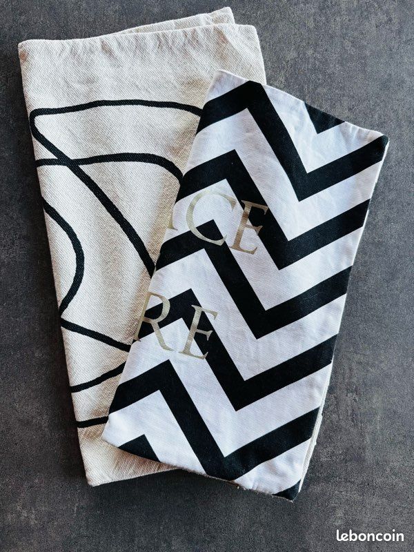 Lot de 2 housses de coussin – style moderne (image 1)