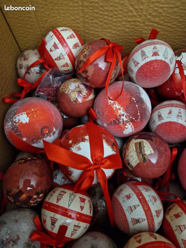 Superbe lot 82 boules de Noël (image 2)
