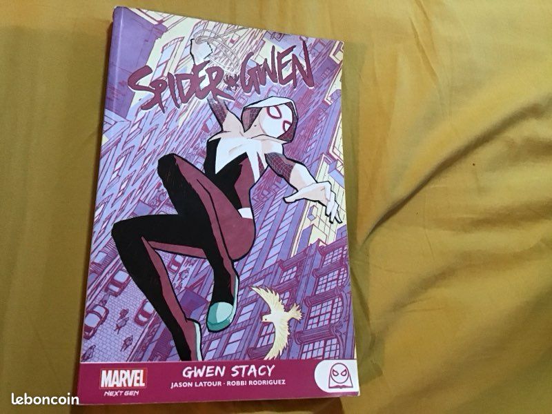 Spider Gwen en Francais (image 1)