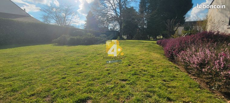 Terrain 230 m² BESNE