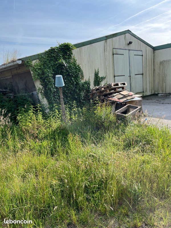 Location 3h de terrain + batiment · à Saugnac-Et-Cambran · 550 €/mois