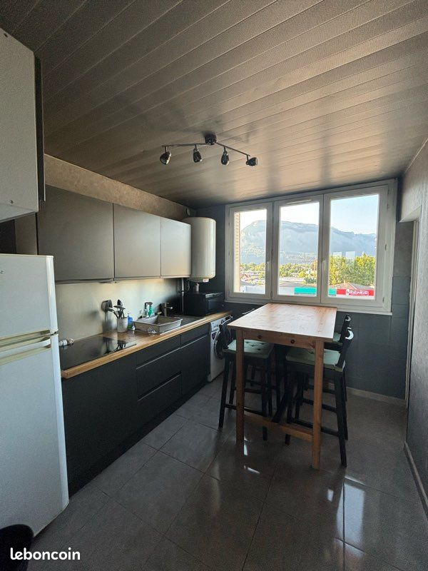 Appartement 5 pièces 70 m² · à Saint-Martin-d'Hères · 70 m² · 956 €/mois