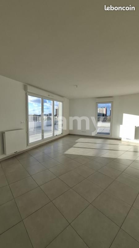Appartement 4 pièces 95 m² · à Talence · 95 m² · 1 606 €/mois