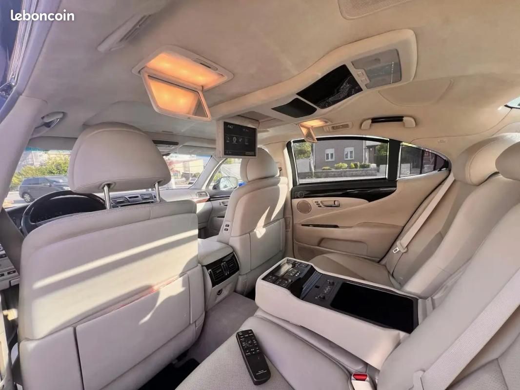 Lexus LS 600 LEXUS LS600 HYBRID 394 CH 4X4 BVA - CAMÉRA D'AIDE AU STATIONNEMENT HAYON ARRIÈRE ÉLE... (image 11)