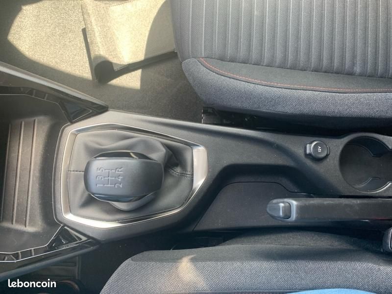 Peugeot 208 Affaire 1.2 PureTech 75ch S&S Premium (image 18)