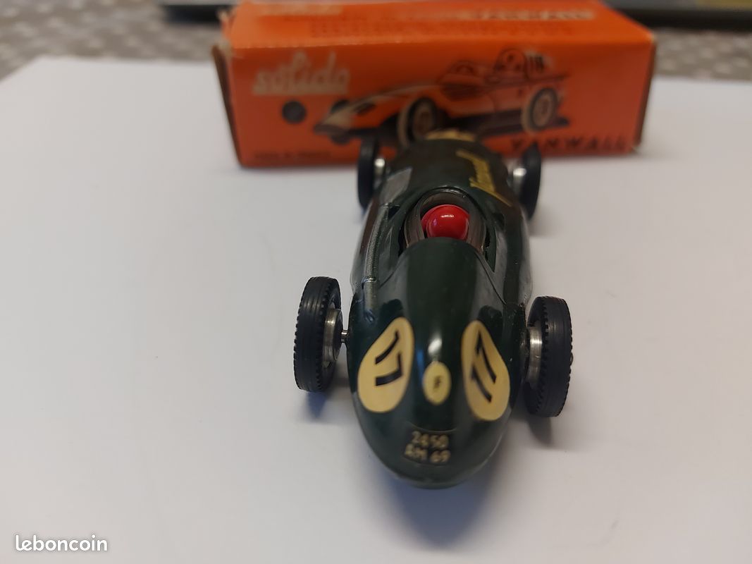 Miniature SOLIDO Vanwall F1 Ref 104 Série 100 (1958/68) - Bon état Boîte