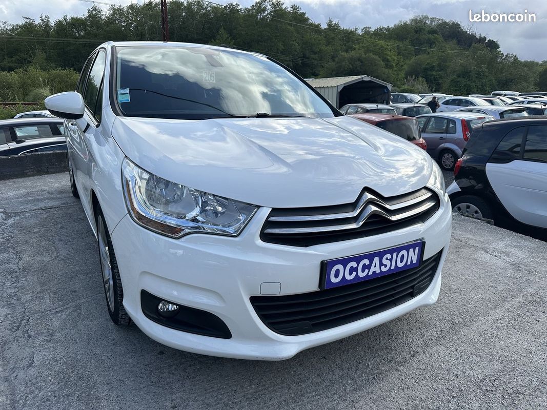 Citroen C4 1.6 VTI 120CH CONFORT (image 1)