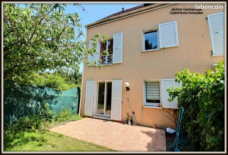 Maison 5 pièces 107 m² · à Carrières-sous-Poissy · 107 m² · 359 000 €