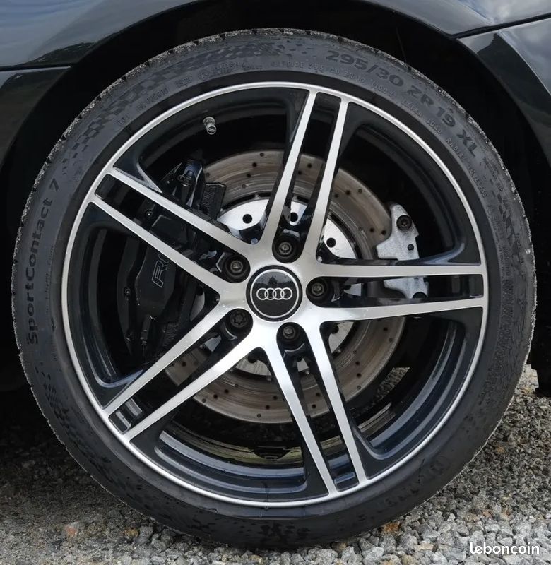 Audi R8 5.2 V10 FSI 525ch R tronic 6 - Suivi d'entretien / HiFi Bang&Olufsen / Caméra de recul / Pack Carbone / Maintien de charge (image 47)