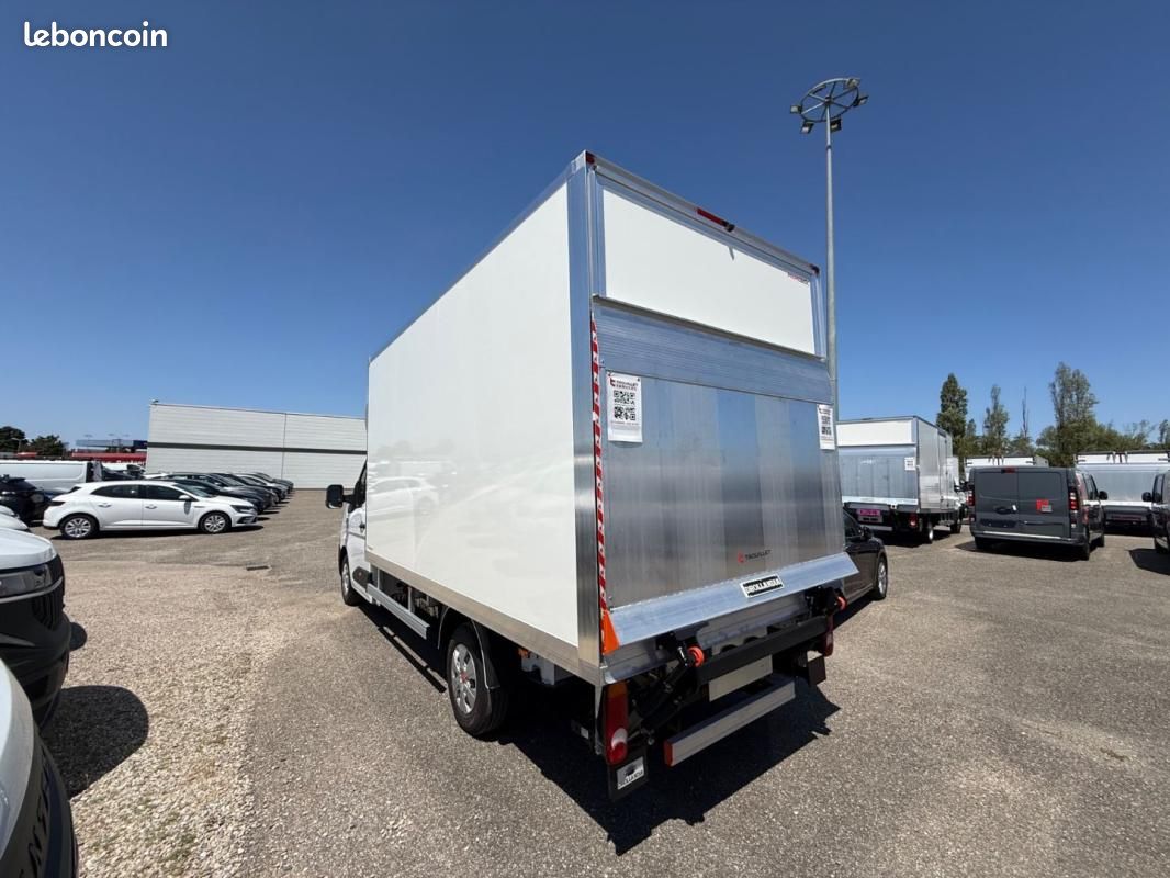 Renault Master CAISSE 170CV BVA9 (image 2)