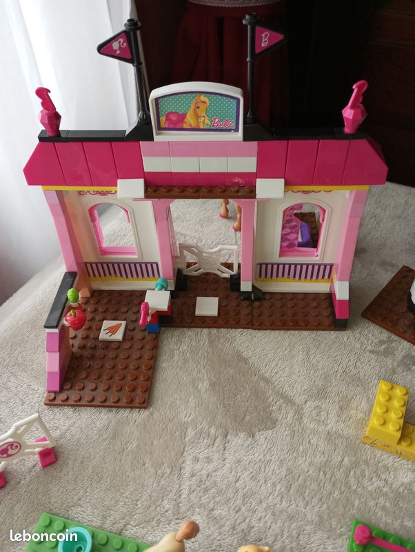 Megablocks l'écurie de Barbie 80246 (image 4)