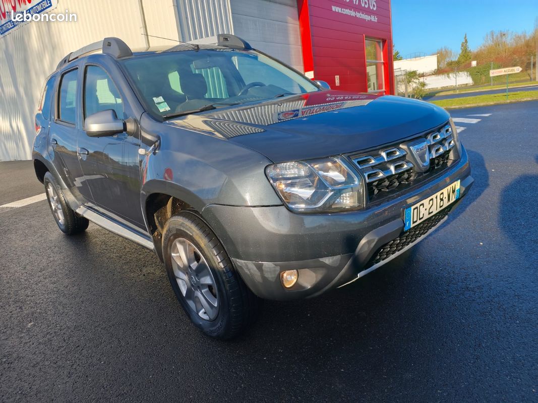 DACIA Duster 152000KM ANNEE 2014 ESSENCE Phase 2 SUV 1.2L 125 CV (image 9)