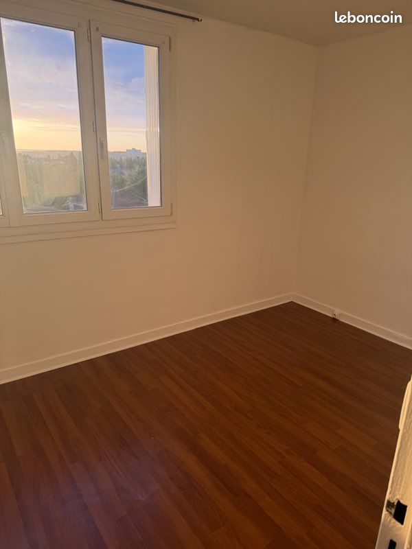 Appartement 4 pièces 68 m² · à Dreux · 68 m² · 820 €/mois