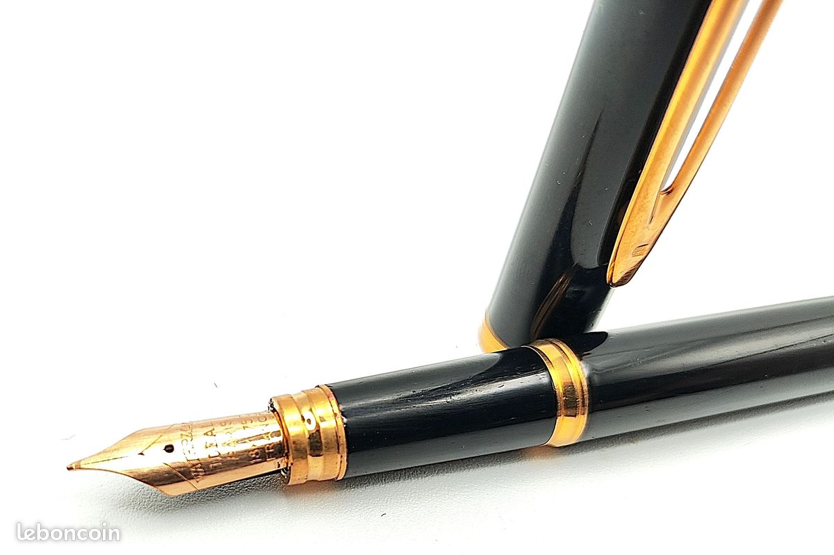 Stylo Plume Waterman Gentleman Laque Noire - Plume Or Massif 18 Carats Taille Moyenne