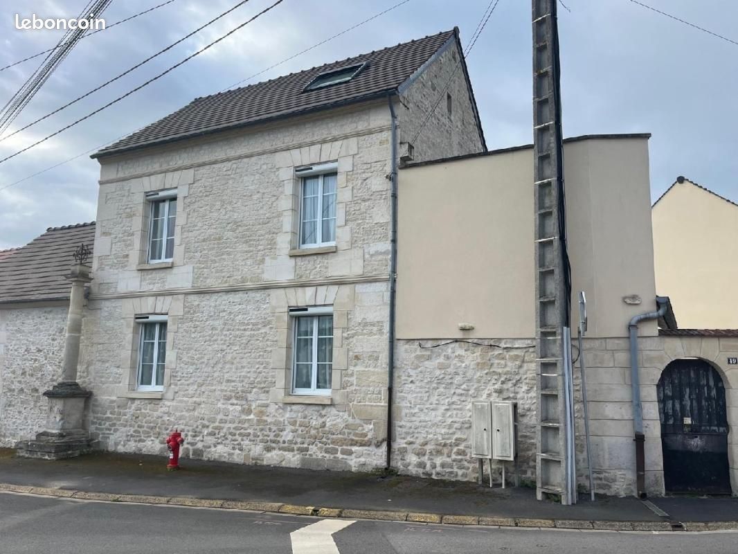 Maison 5 pièces 112 m² · à Cauffry · 112 m² · 221 000 €