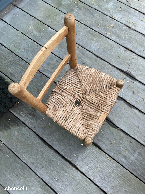 Vends petite chaise d ‘enfant vintage (image 2)