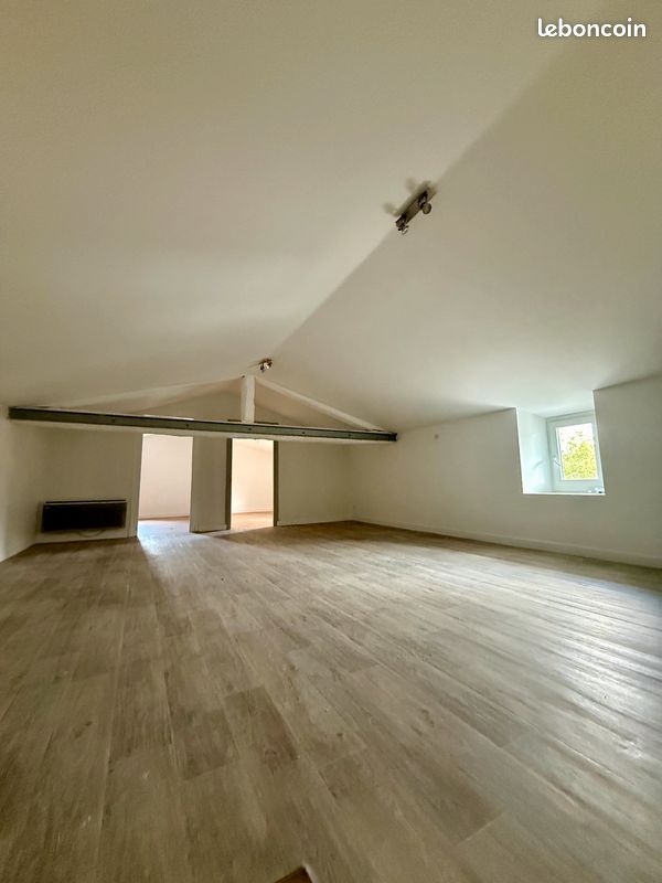Appartement 5 pièces 130 m² · à Chavanay · 130 m² · 800 €/mois