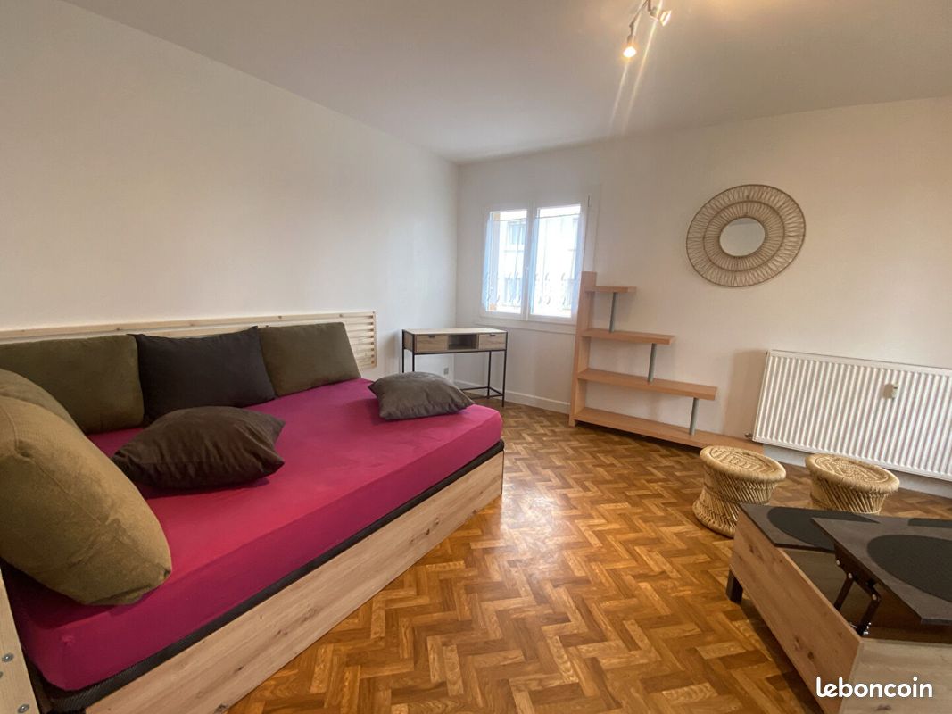Appartement 1 pièce 36 m² · à La Châtre · 36 m² · 560 €