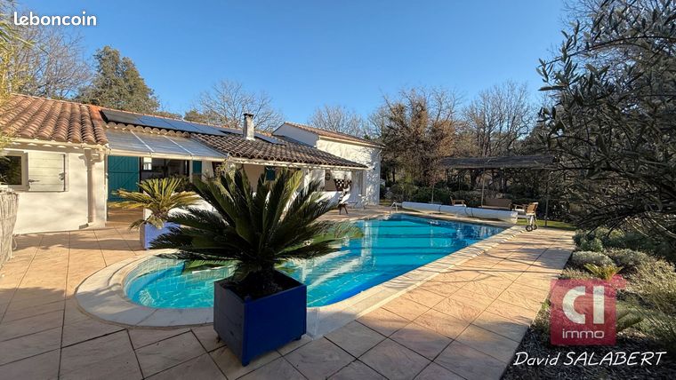 Villa 7 pièces 170 m²