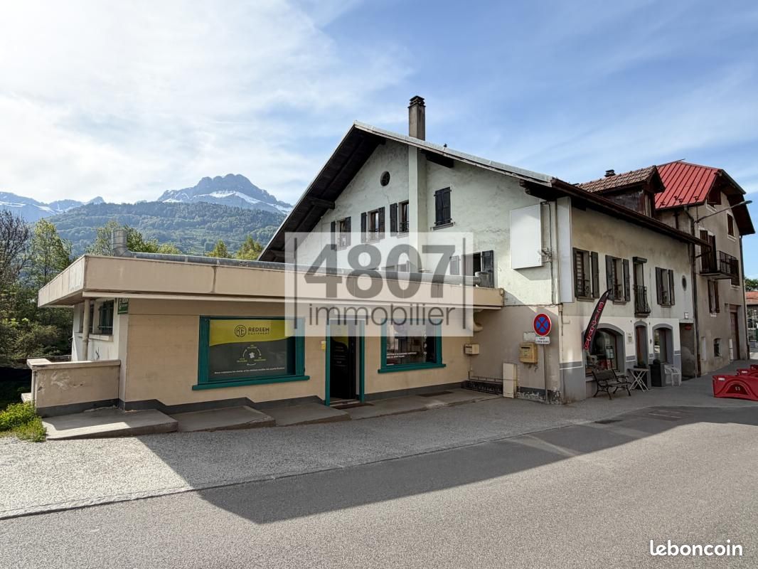 Appartement 17 pièces 400 m² · à Sallanches · 400 m² · 590 000 €