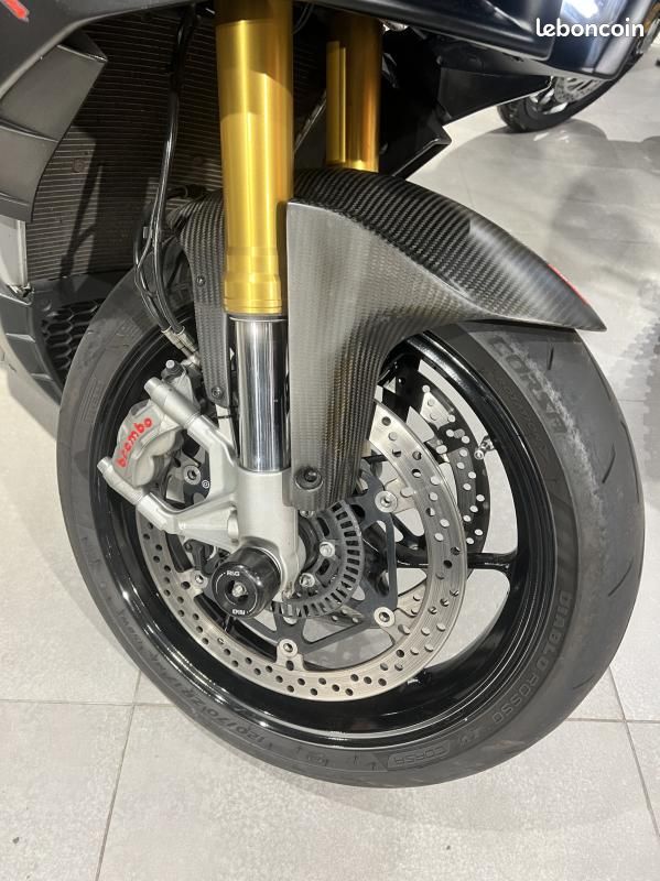 Aprilia TUONO 1100 V4 RR (image 4)