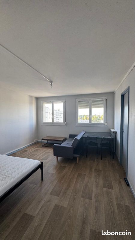 Appartement 1 pièce 27 m² · à Orléans · 27 m² · 550 €/mois