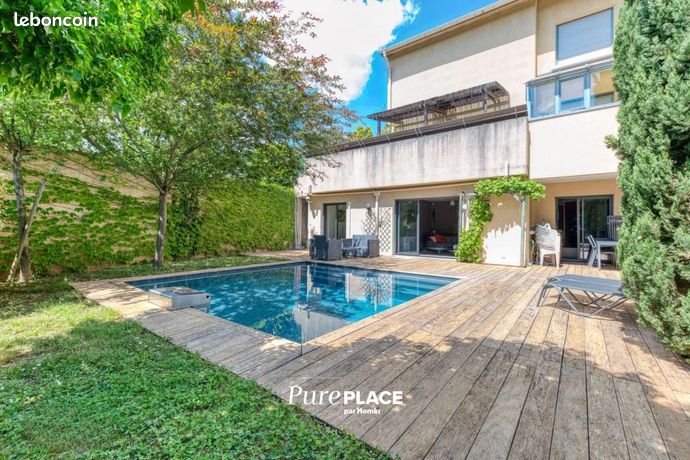 Maison de ville 6 pièces 155 m² — 2